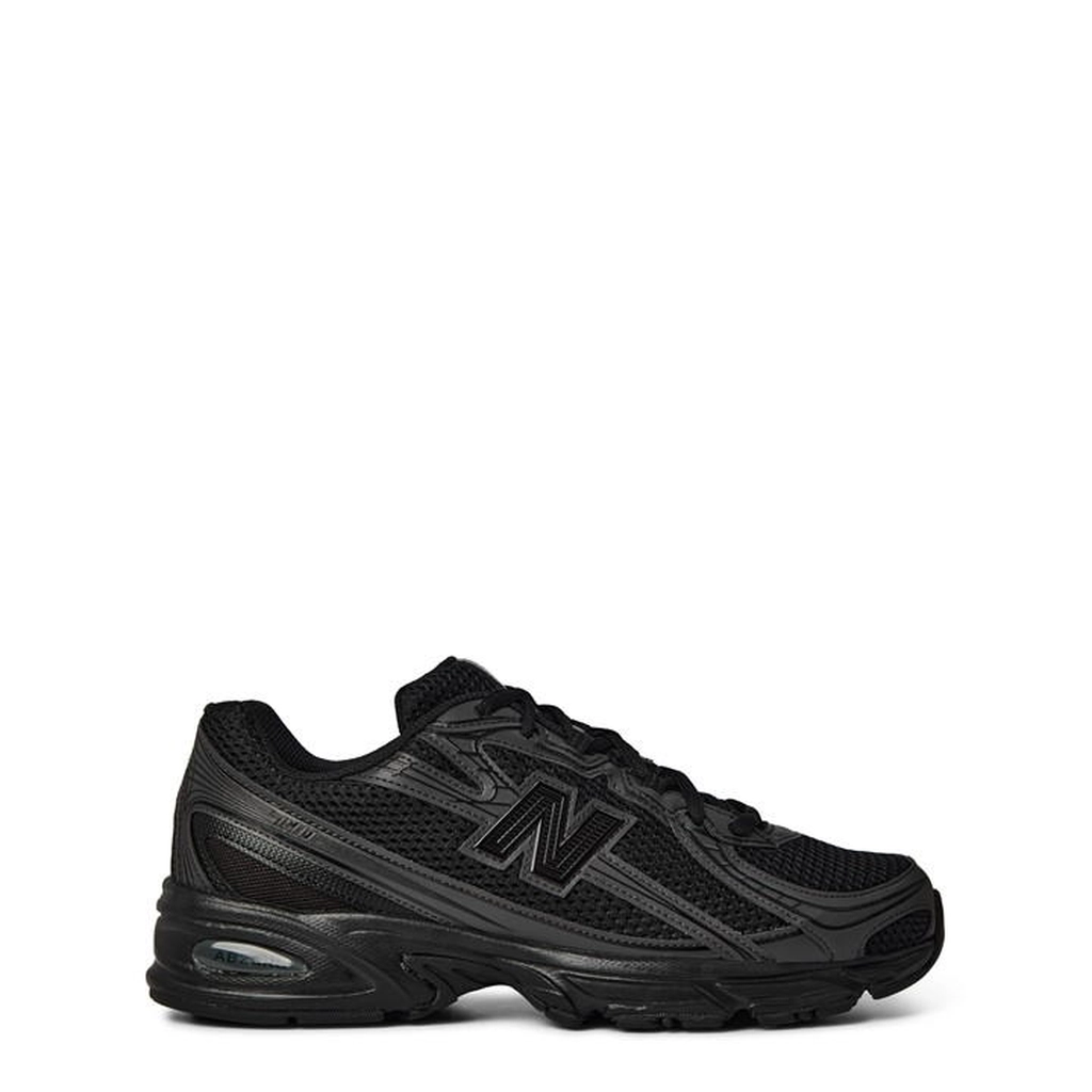 New Balance 740 - Black